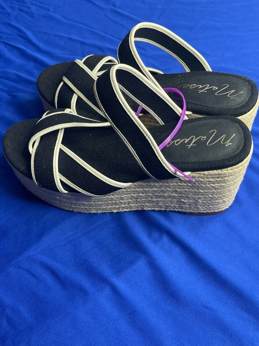 New Matisse Palm beach Black Canvas Espadrille Wedge Sandals w/Cream Trim size 9